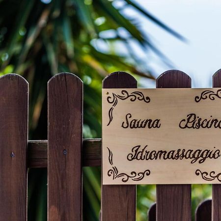 Casa Vacanza Spirito Libero Pianello  Luaran gambar