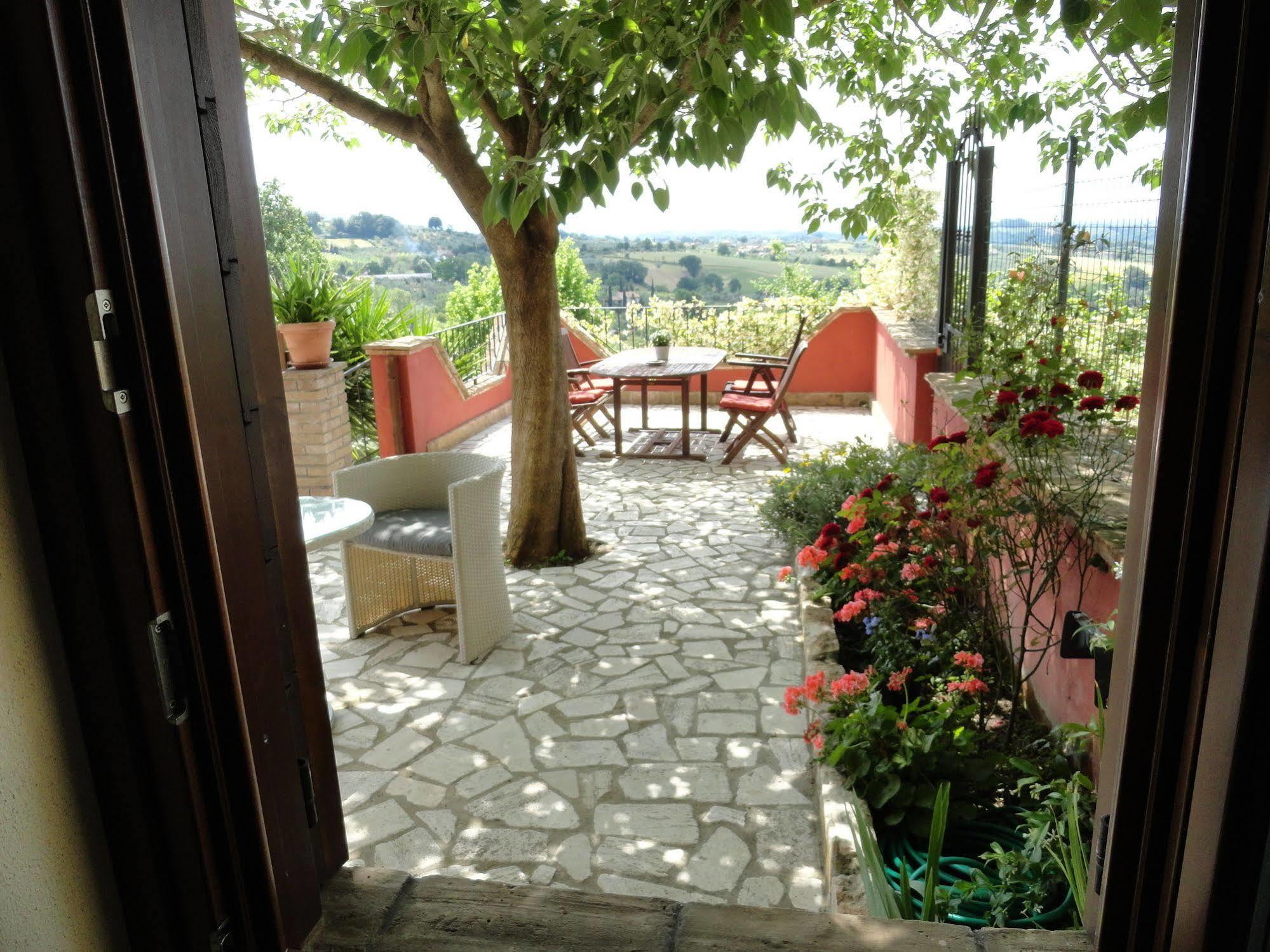 Casa Vacanza Spirito Libero Pianello  Luaran gambar